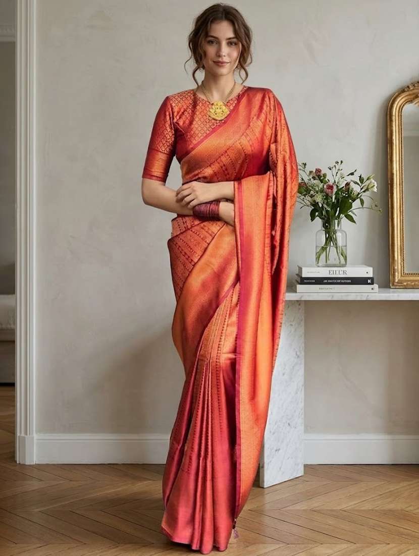 women self design kanjivaram saree with blouse