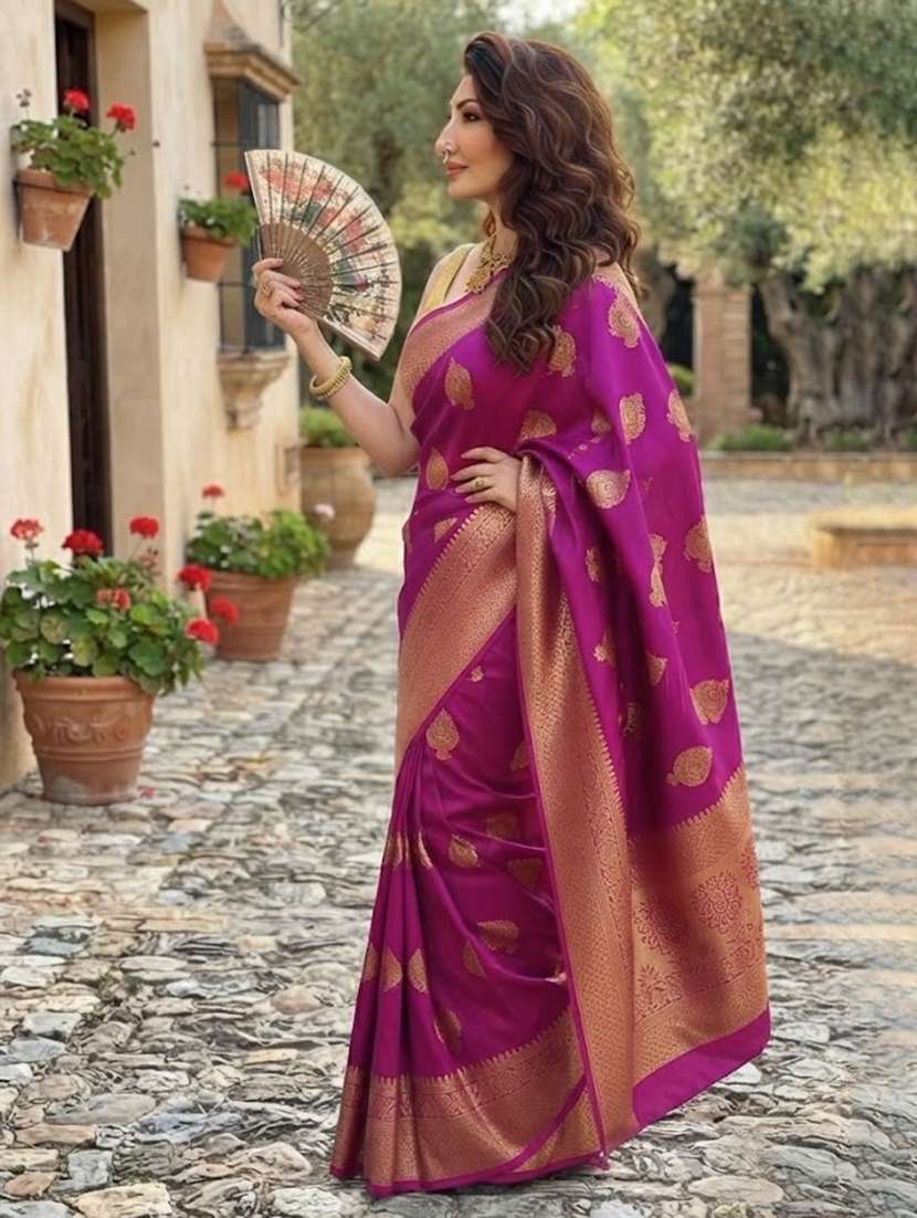 women self design banarasi saree with blouse