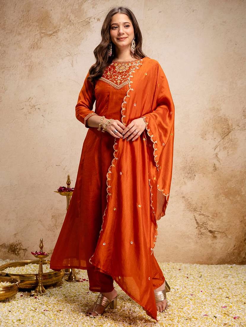 women solid with work three quarter sleeve kurta pant with dupatta set - 22494830 -  Standard Image - 3