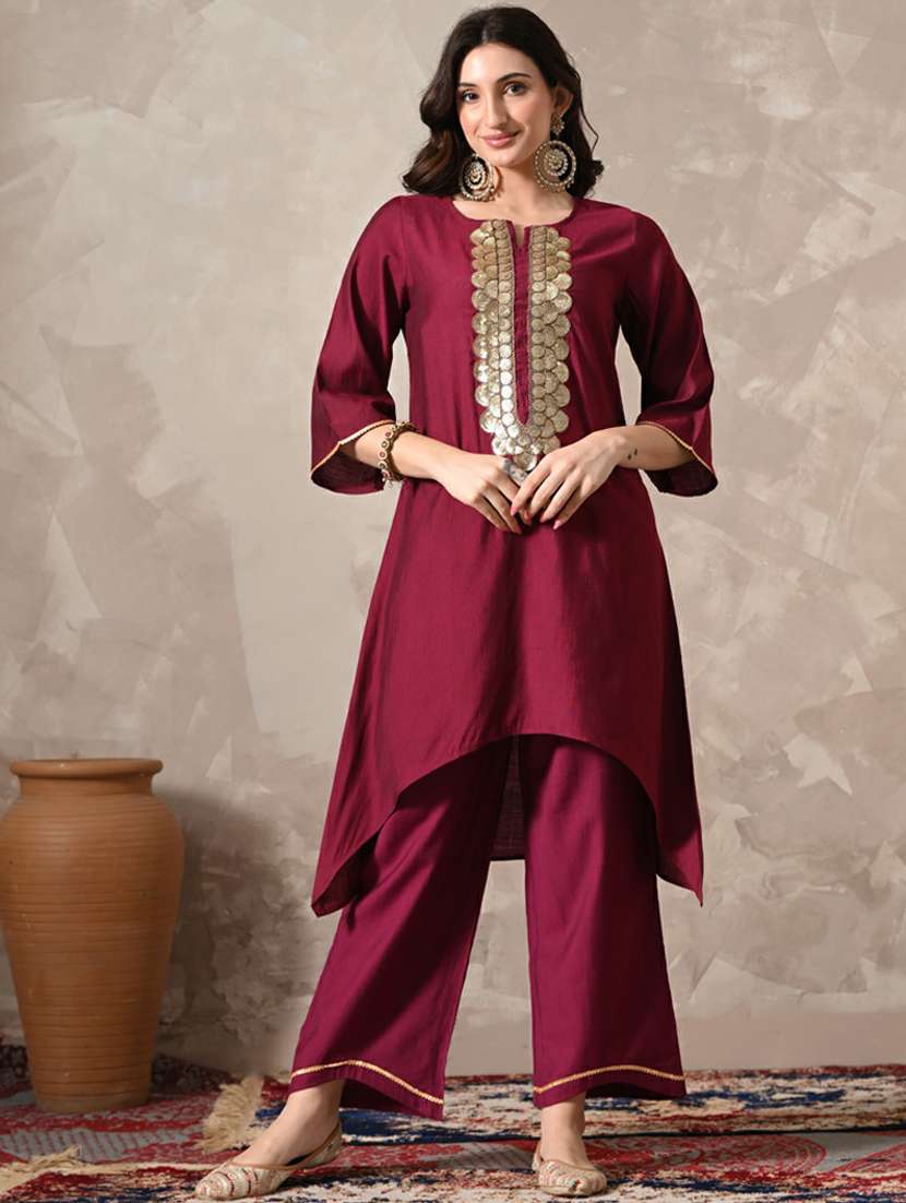 women solid with work kurta pant set