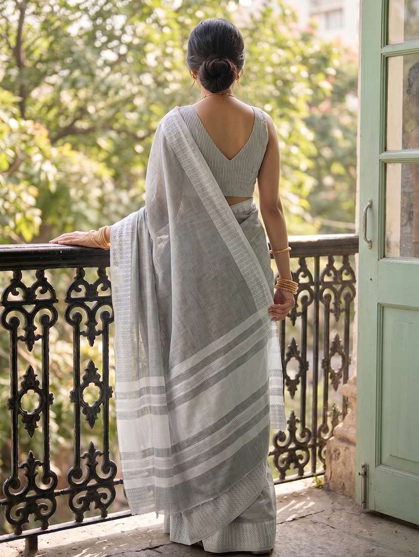 women self design handloom saree with blouse - 22495256 -  Standard Image - 3