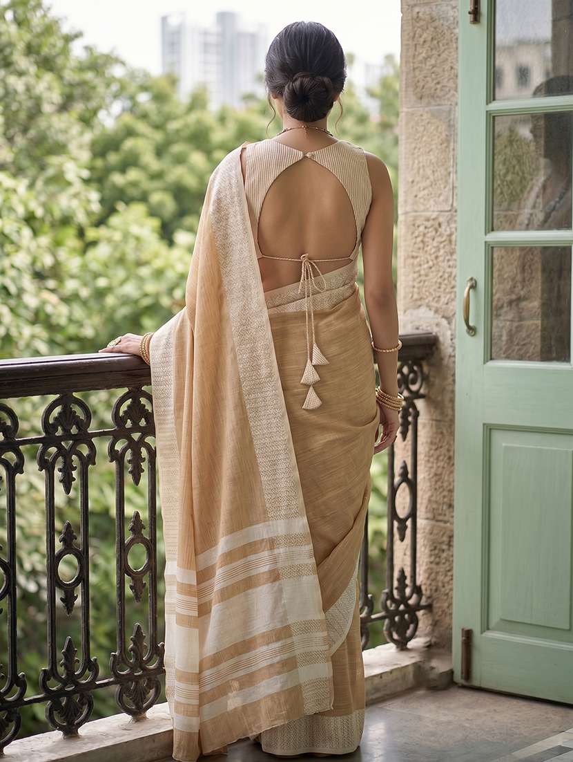 women self design handloom saree with blouse - 22495259 -  Standard Image - 3
