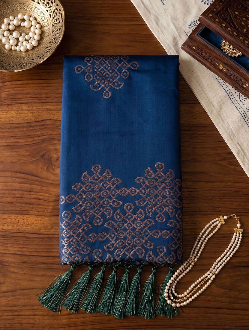 women self design banarasi saree with blouse - 22495271 -  Standard Image - 3