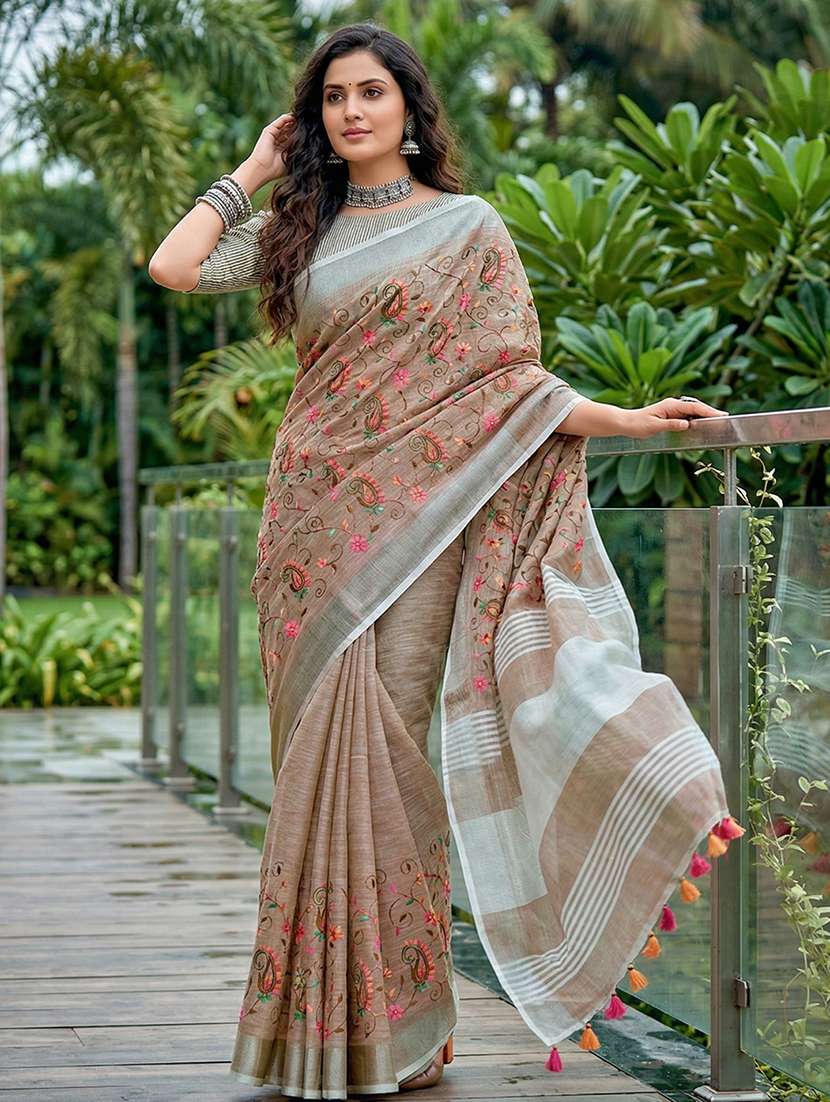 women solid with work embroidered saree with blouse - 22495278 -  Standard Image - 3