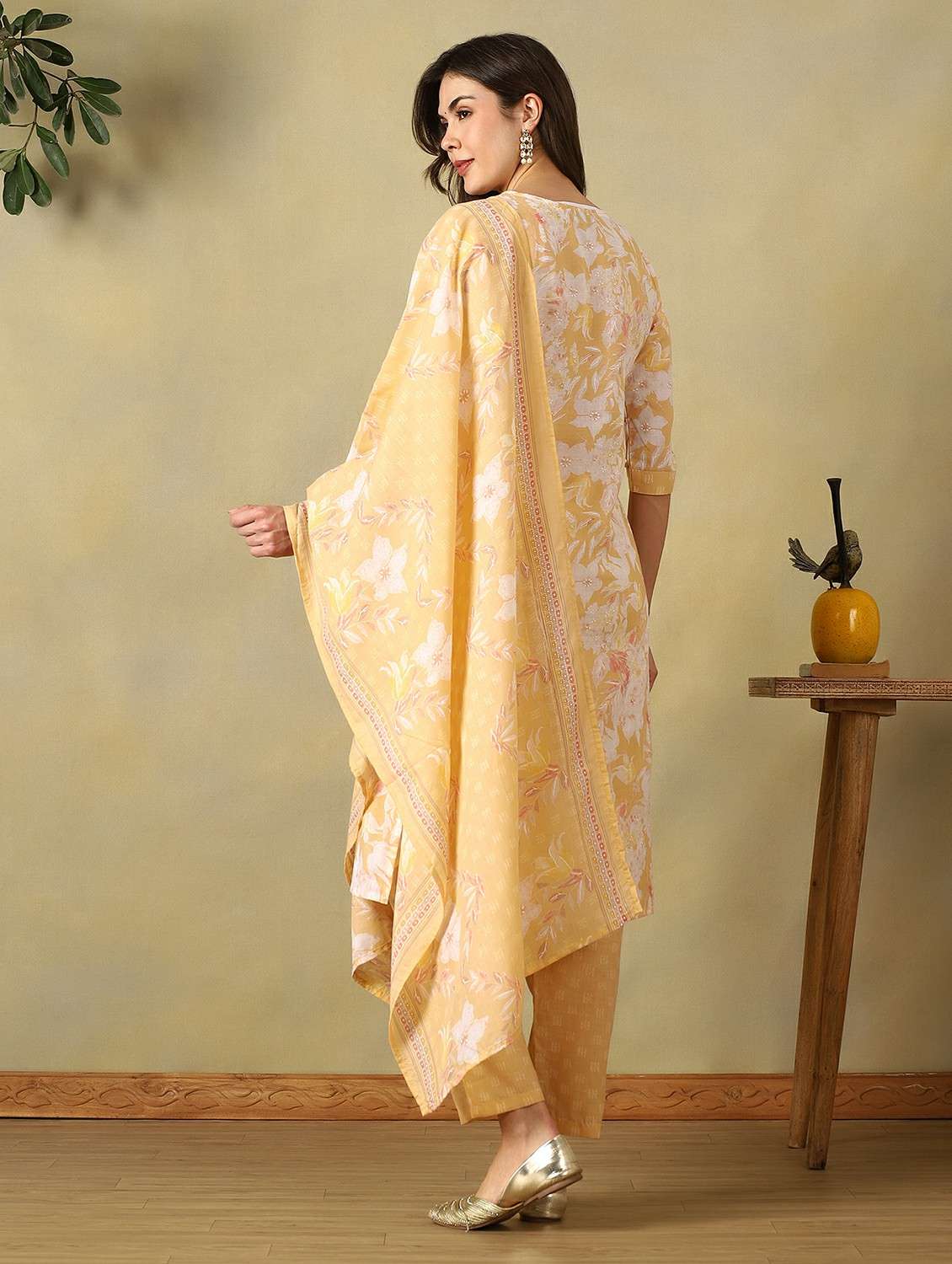 women printed three quarter sleeve kurta pant with dupatta set - 22495497 -  Standard Image - 3