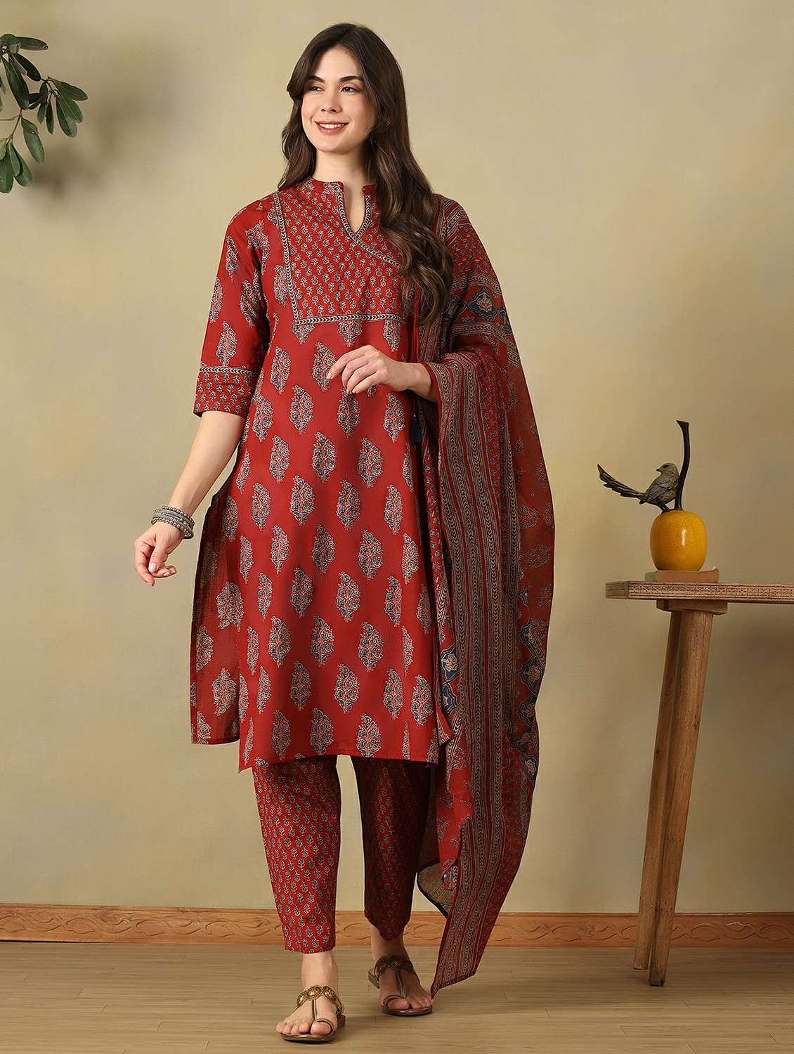 women printed three quarter sleeve kurta pant with dupatta set