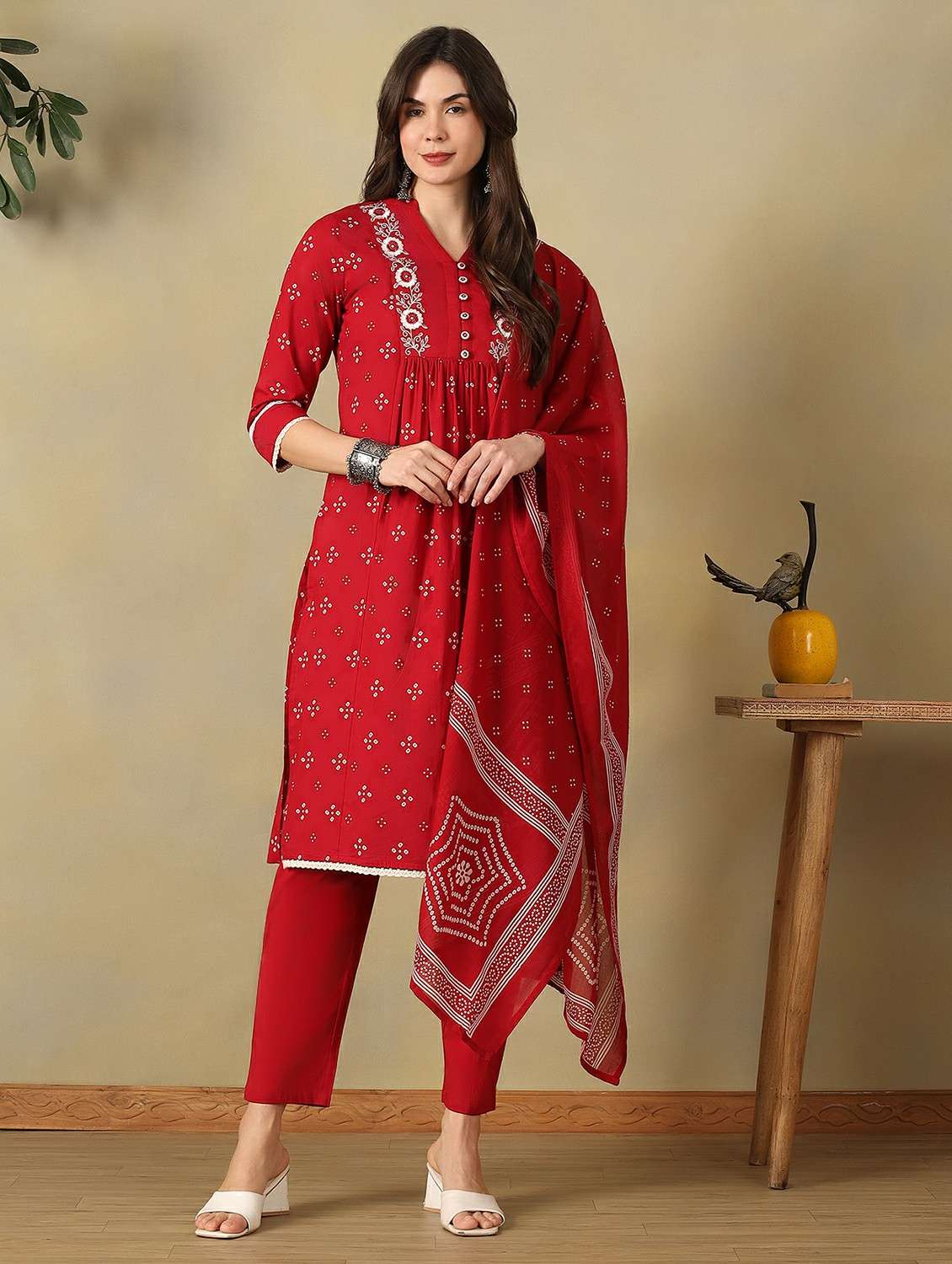 women printed three quarter sleeve kurta pant with dupatta set