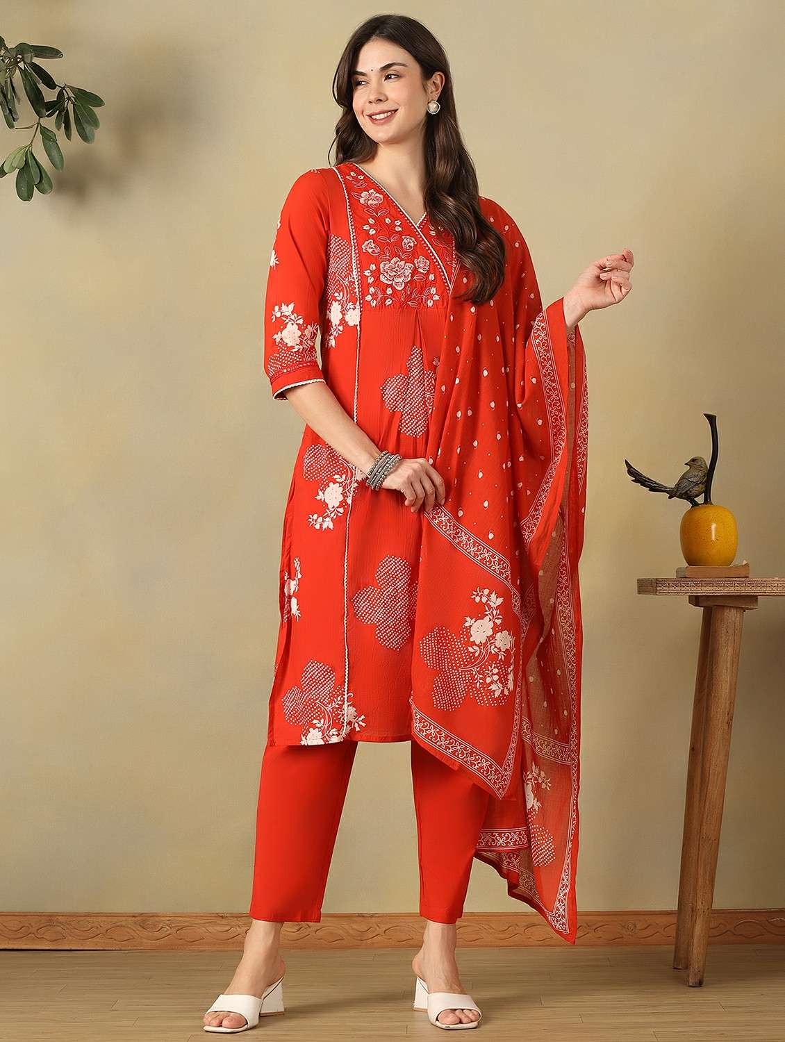 women printed three quarter sleeve kurta pant with dupatta set