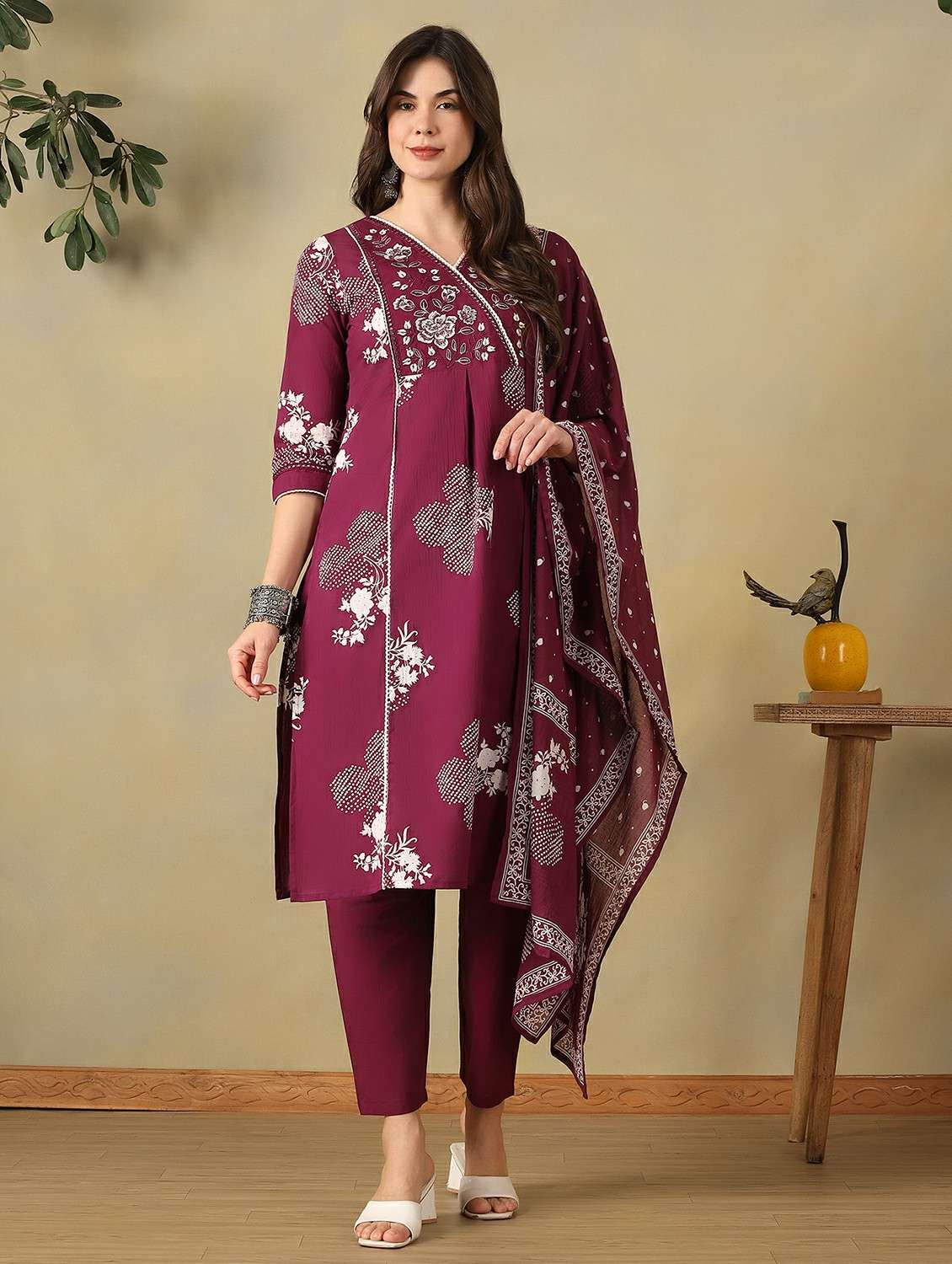 women printed three quarter sleeve kurta pant with dupatta set
