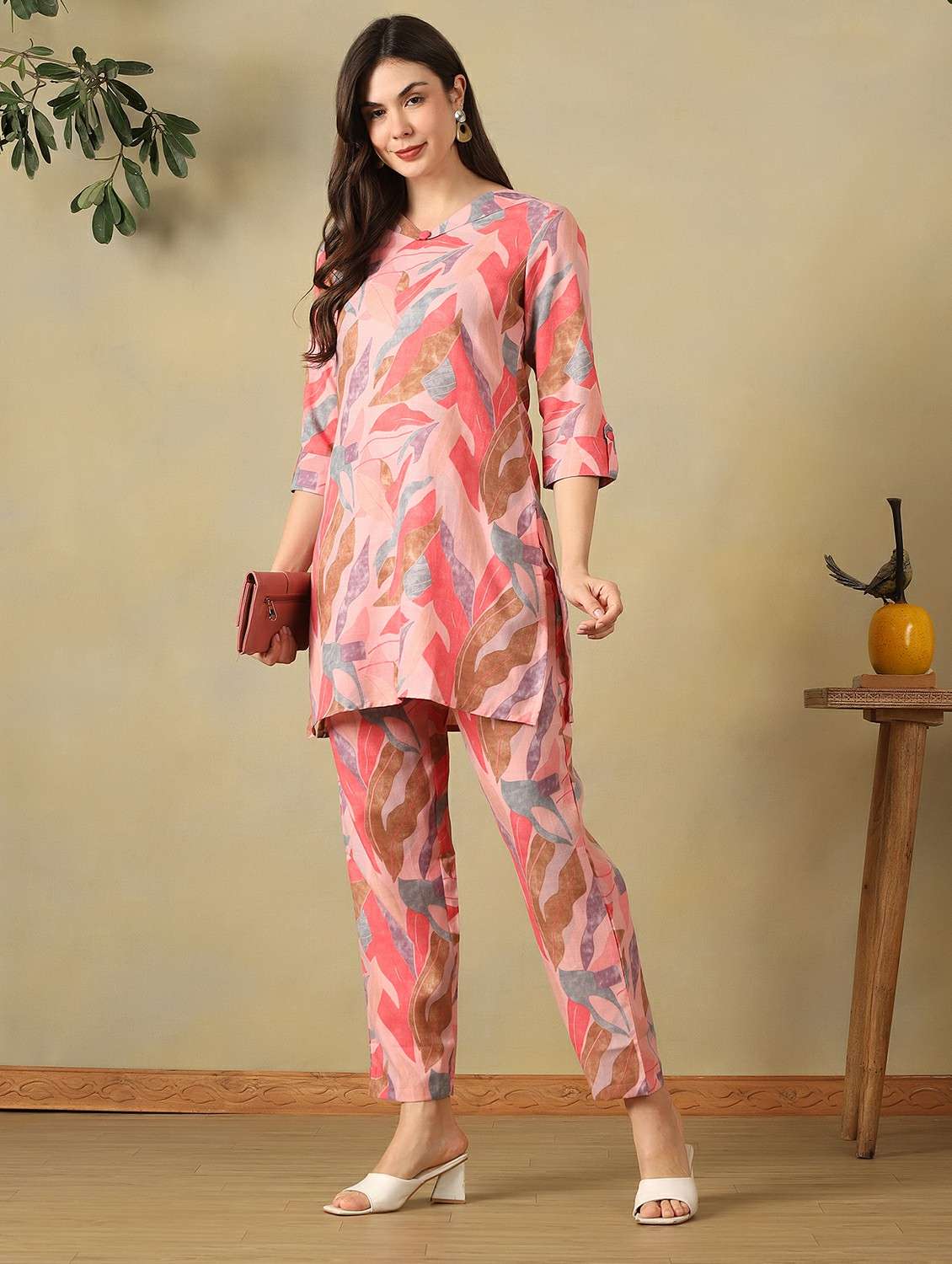 women printed three quarter sleeve ethnic co-ord set