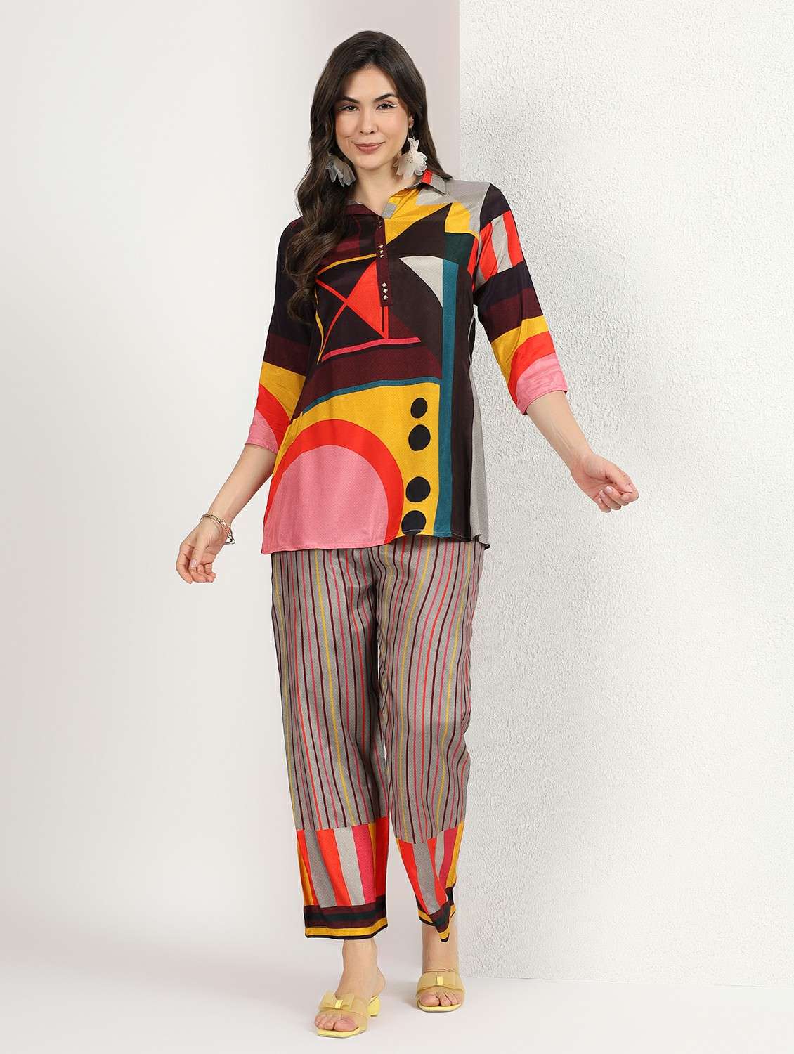 women printed three quarter sleeves top and trouser co-ord set
