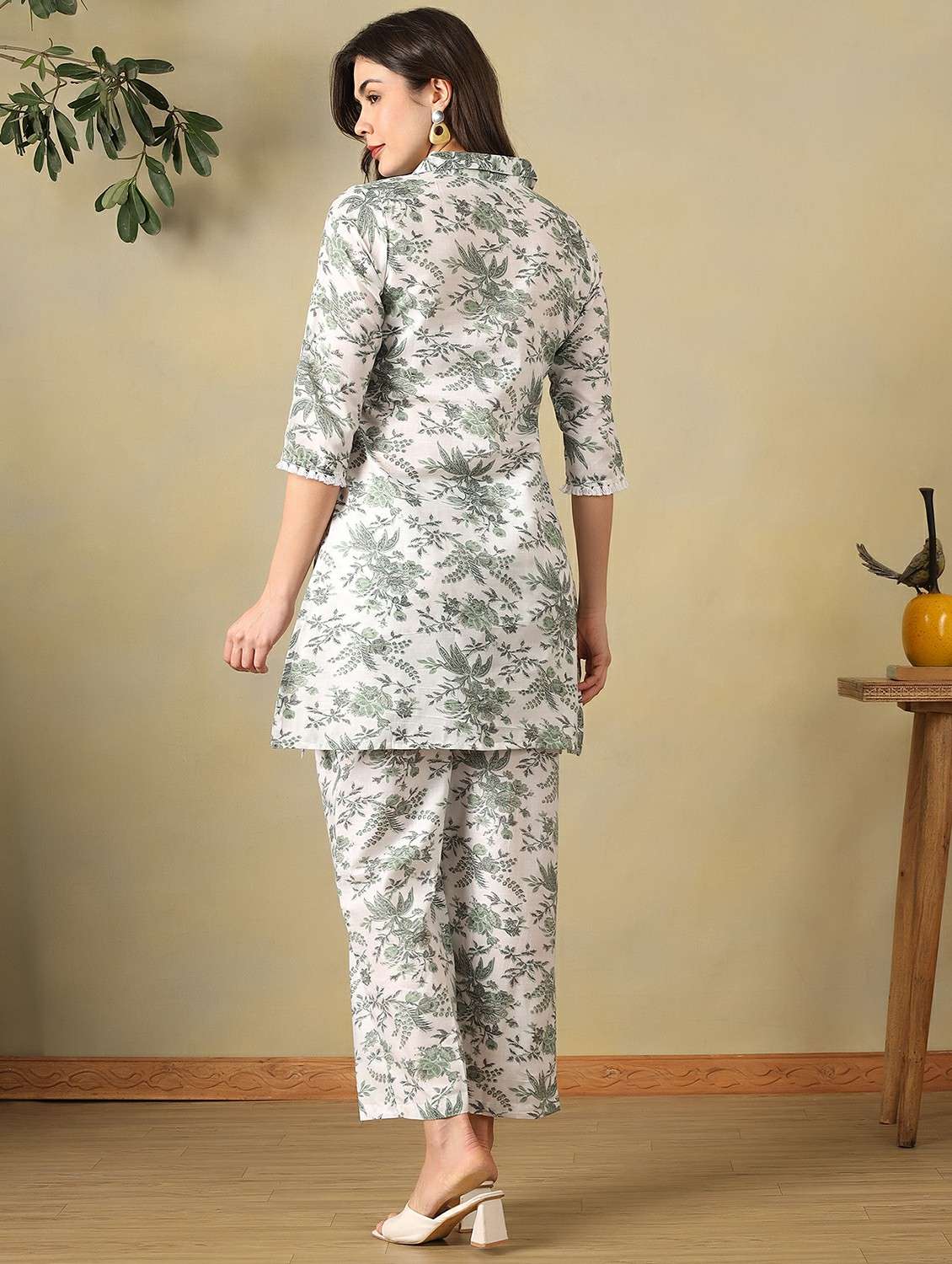 women printed three quarter sleeve ethnic co-ord set - 22495542 -  Standard Image - 3
