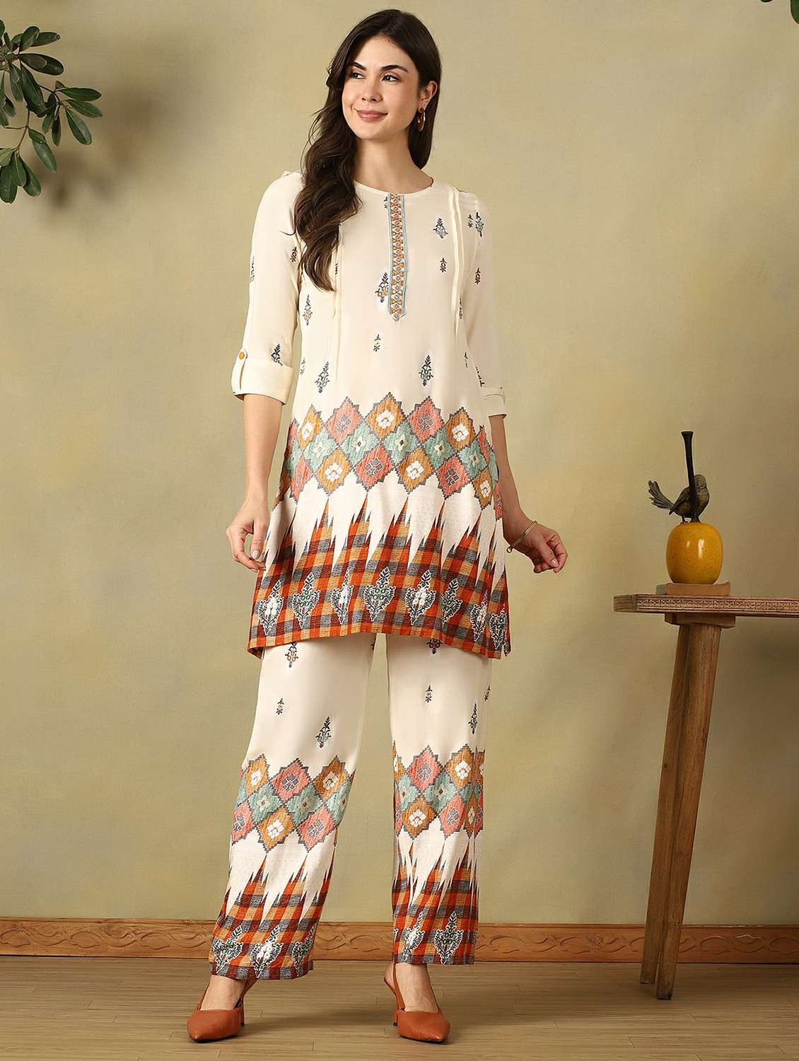 women printed three quarter sleeve ethnic co-ord set