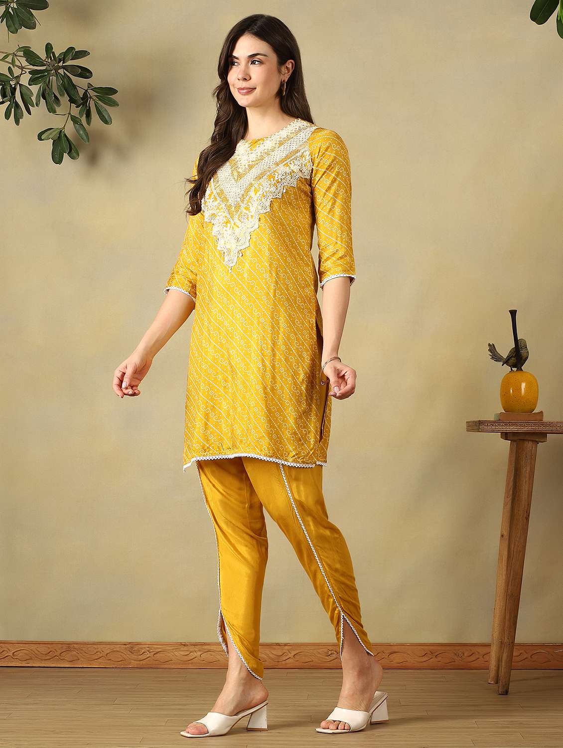 Women Printed Three Quarter Sleeve Dhoti Kurta Set - 22495554 -  Standard Image - 3