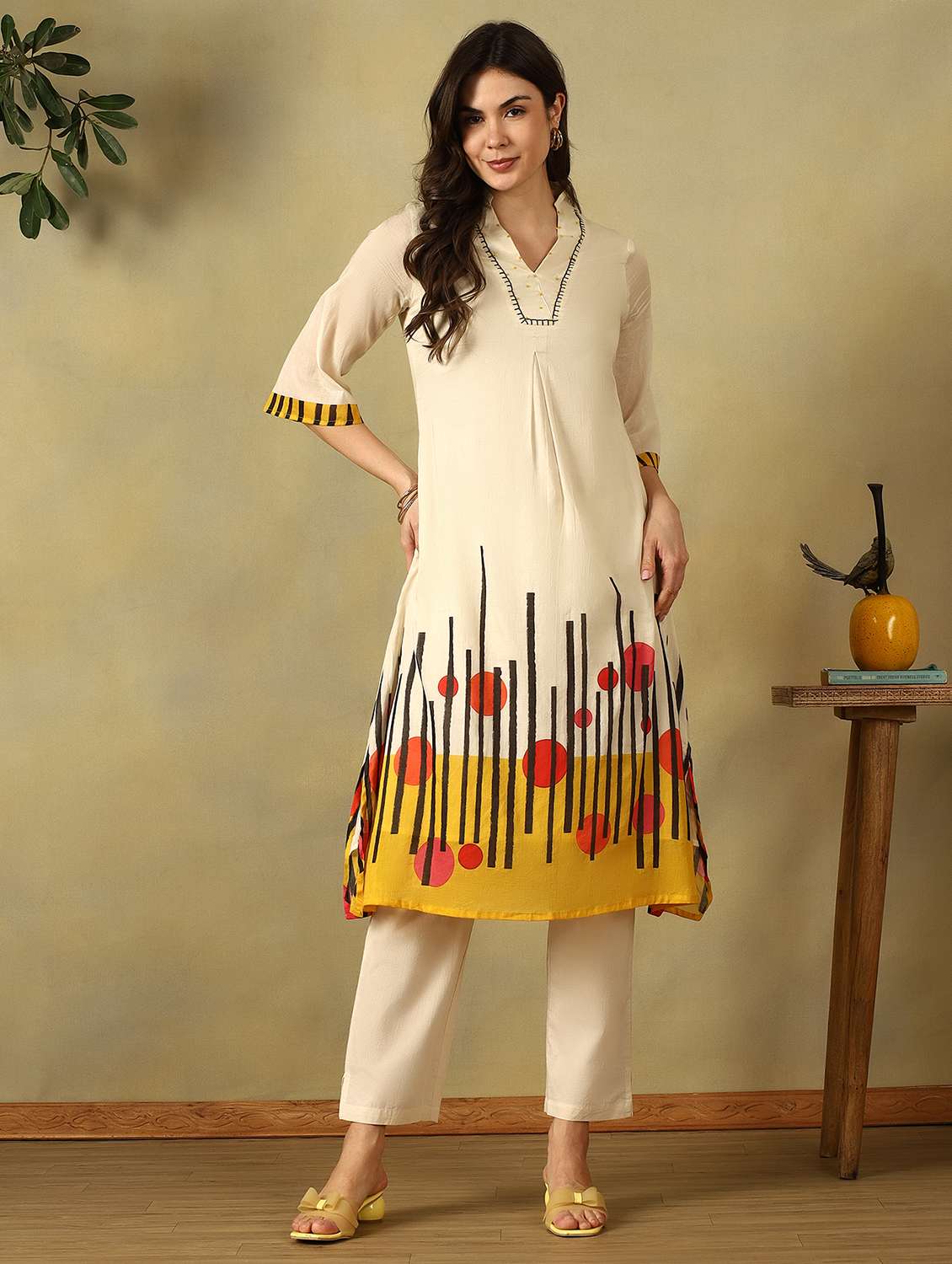 women printed three quarter sleeve kurta pant set