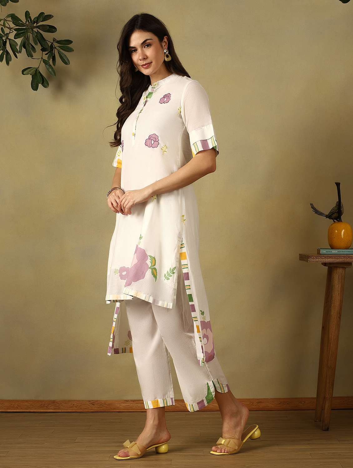 women printed three quarter sleeve kurta pant set - 22495562 -  Standard Image - 3