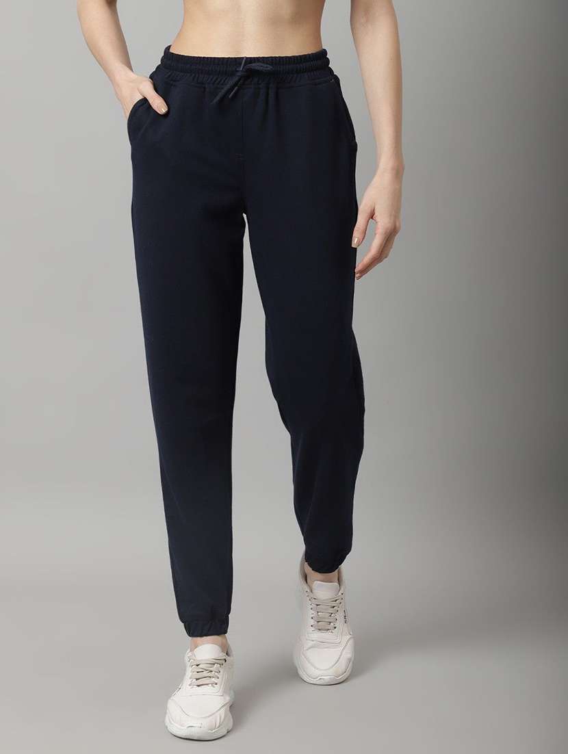 women solid mid rise jogger pant