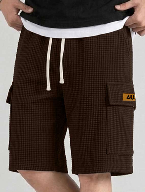 men textured mid rise regular fit cargo shorts