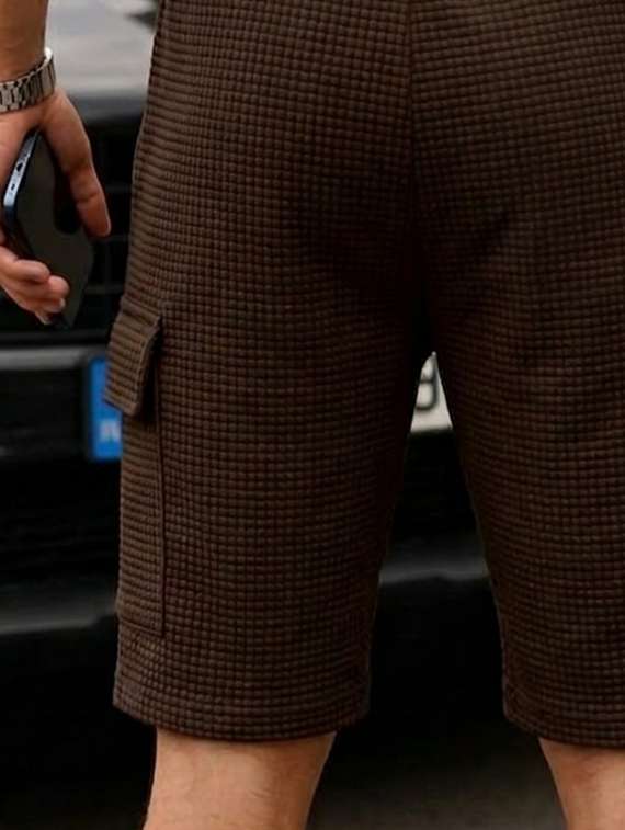 men textured mid rise regular fit cargo shorts - 22497425 -  Standard Image - 3