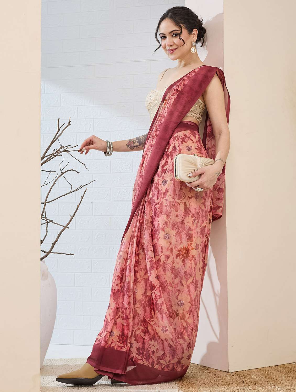 women printed ready to wear saree with blouse - 22497853 -  Standard Image - 3