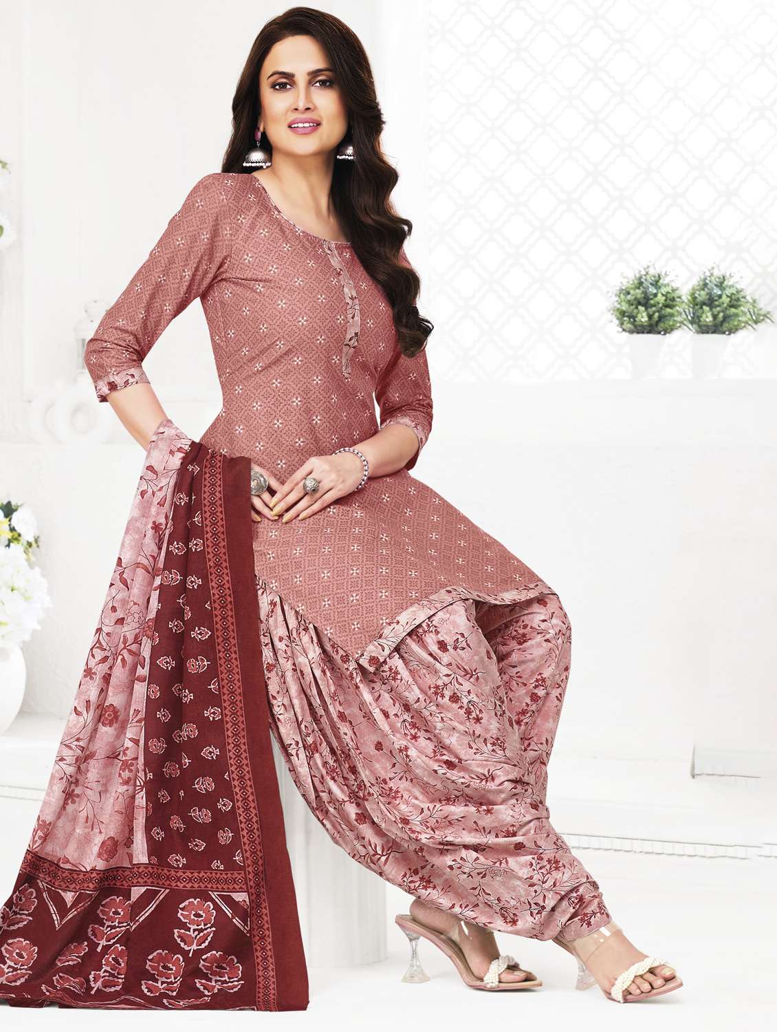 women printed unstitched suit set