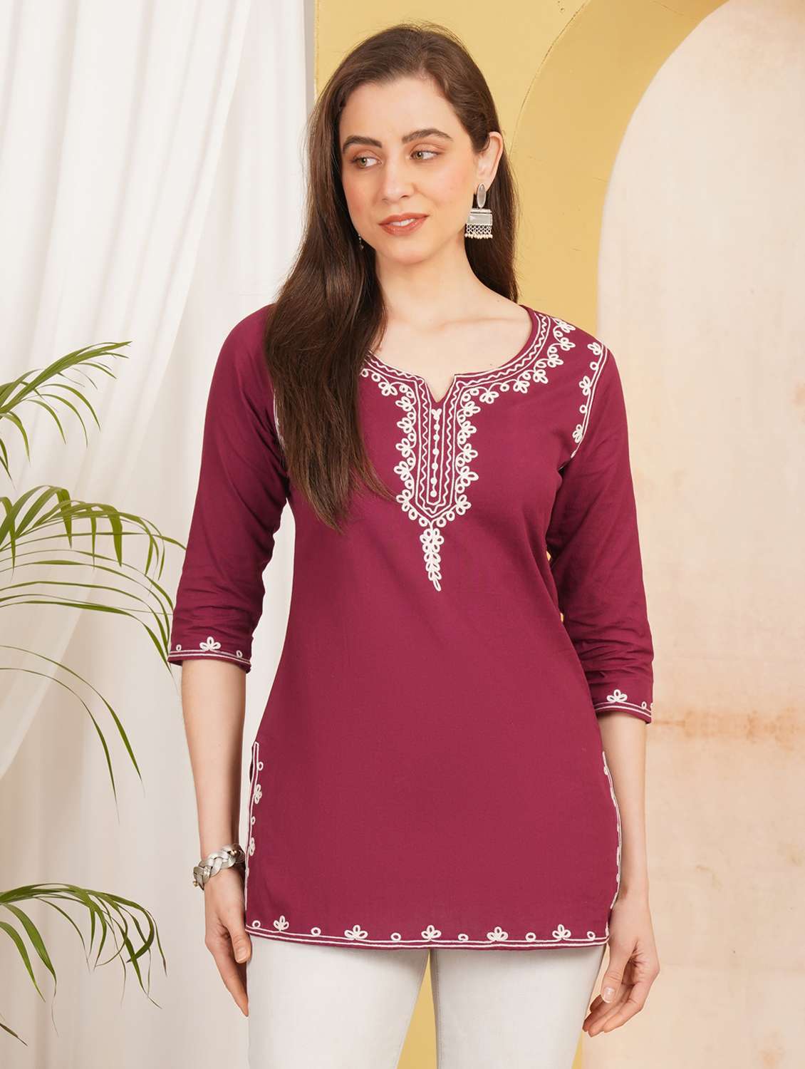 women solid with work notch neck straight kurti