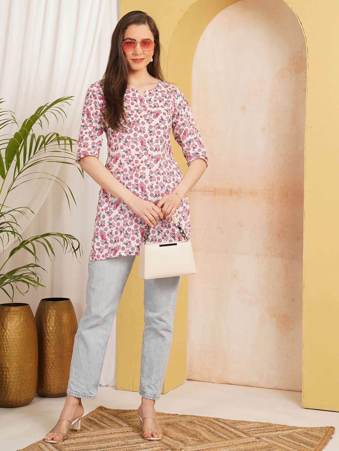 Women Printed Notch Neck Straight Kurti - 22498041 -  Standard Image - 5