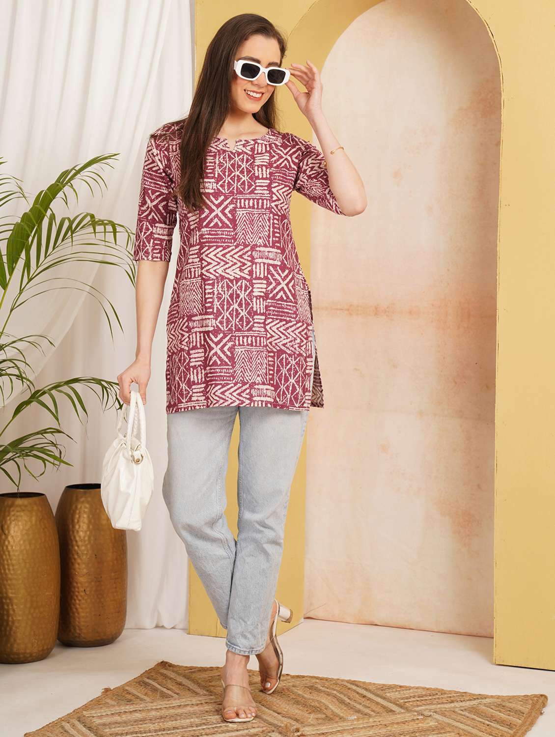 women printed notch neck straight kurti - 22498051 -  Standard Image - 5