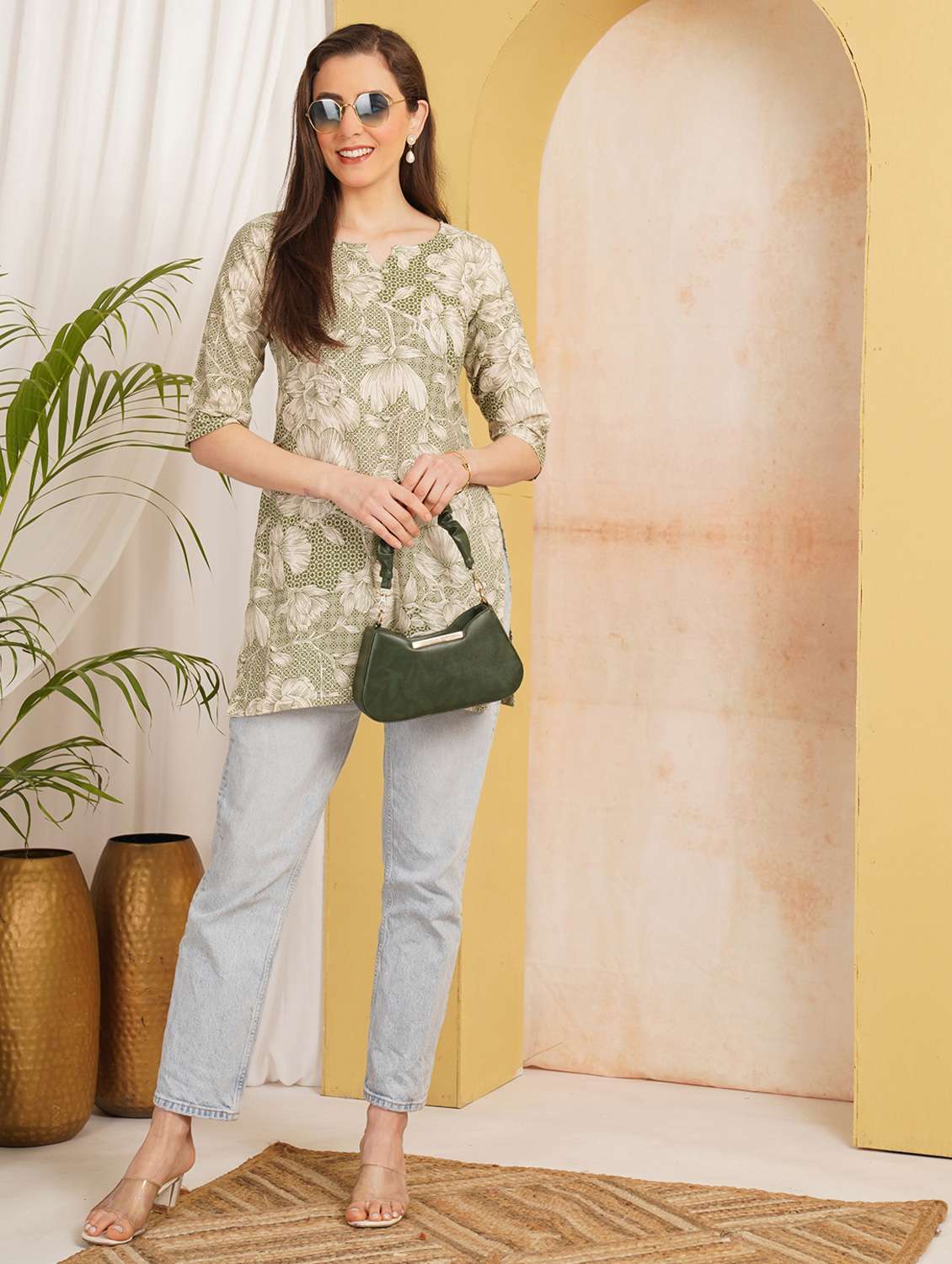 women printed notch neck straight kurti - 22498053 -  Standard Image - 5