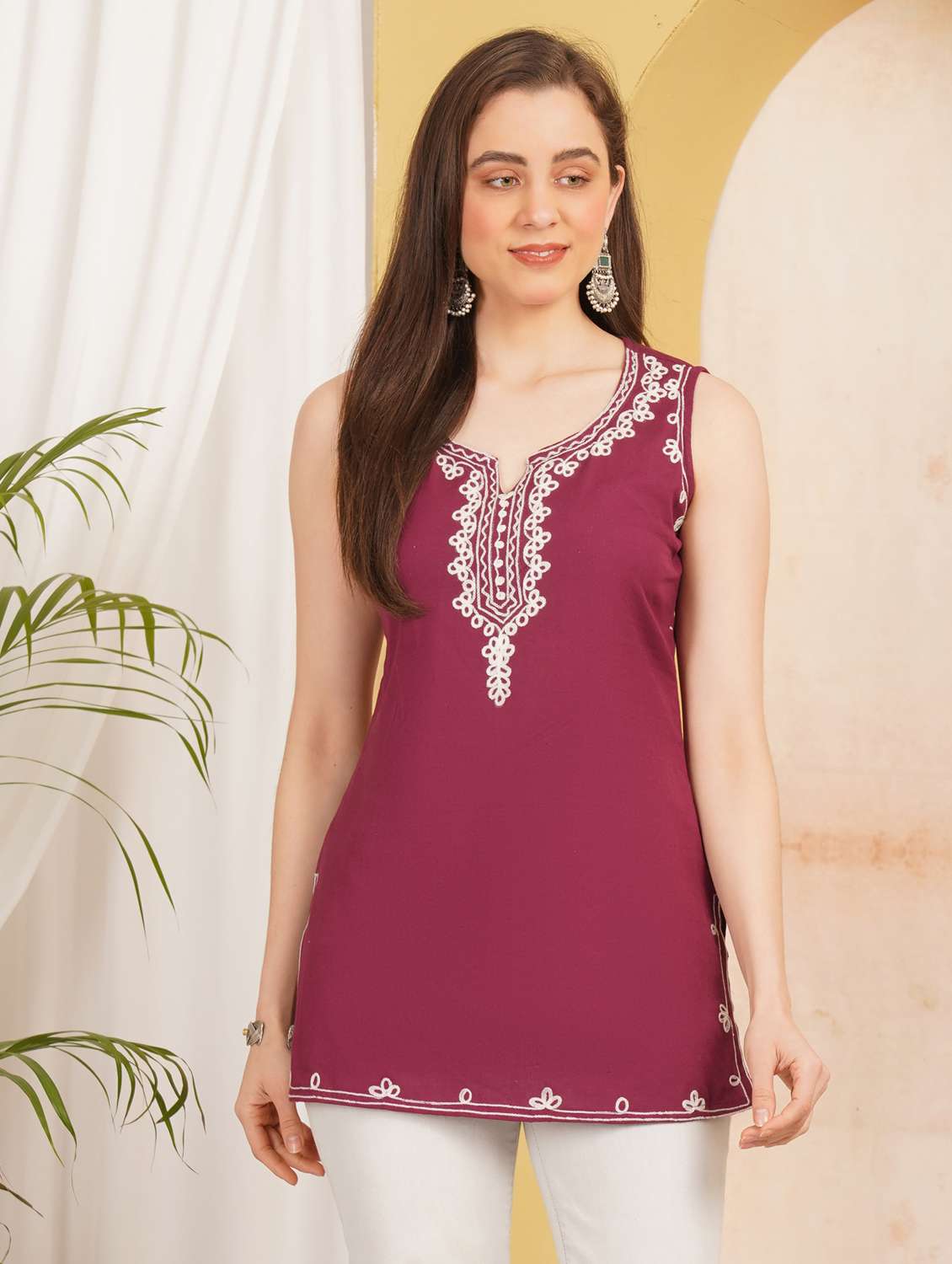 women solid with work notch neck straight kurti
