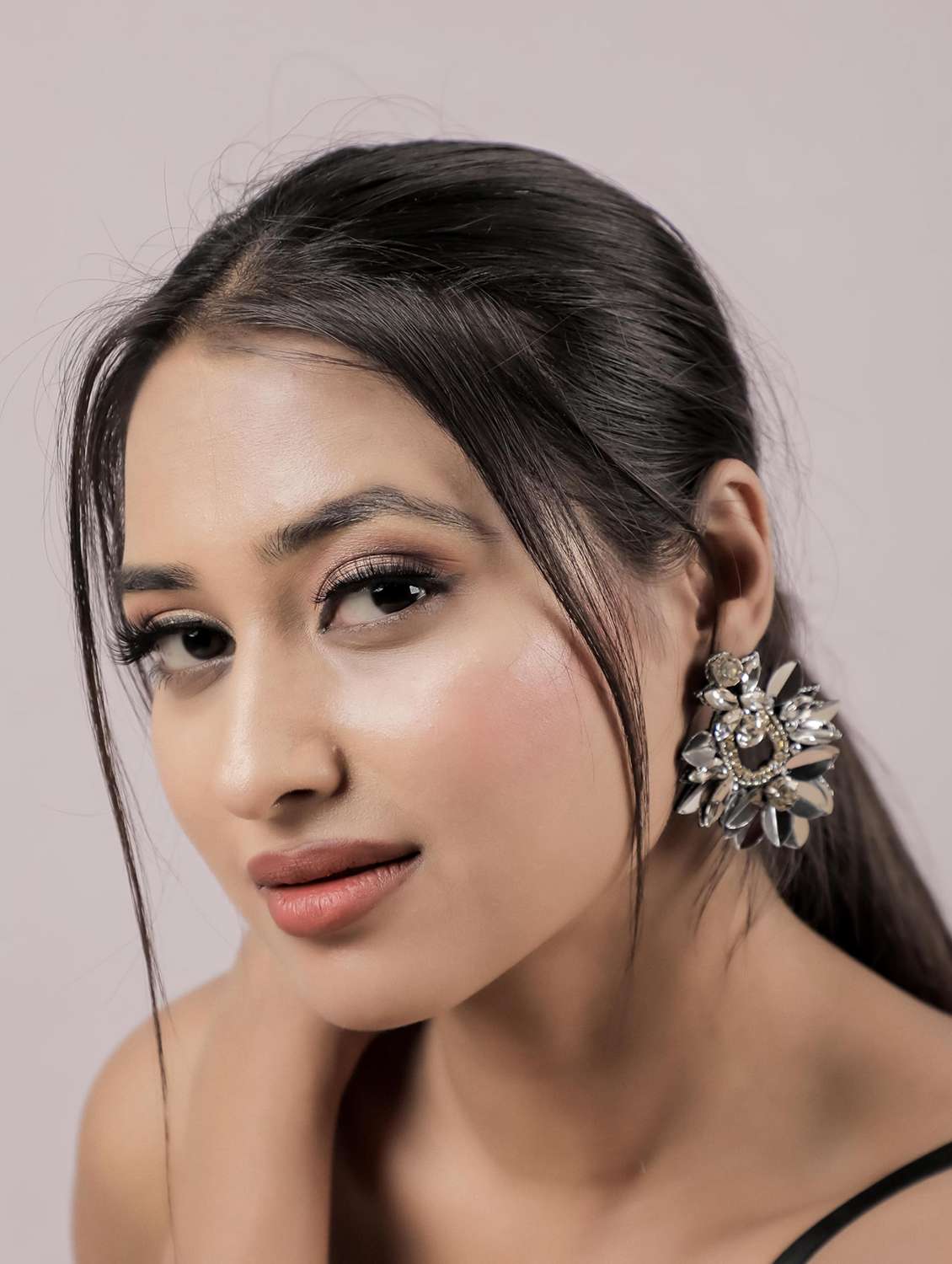 sequin & crystal stone fabric earring - 22498084 -  Standard Image - 3