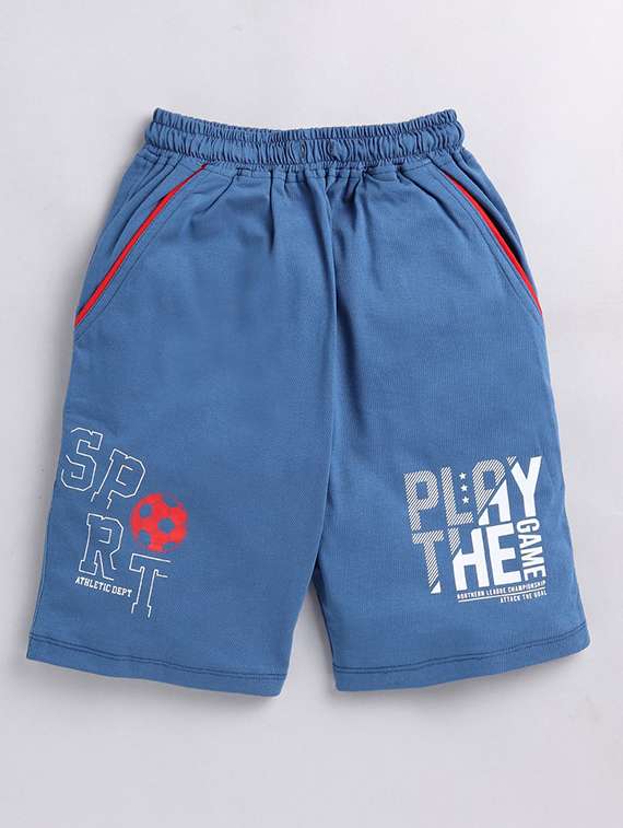 boys printed mid rise regular shorts