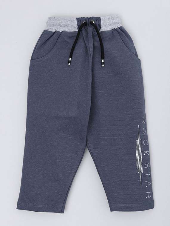 boys embellished mid rise track pant