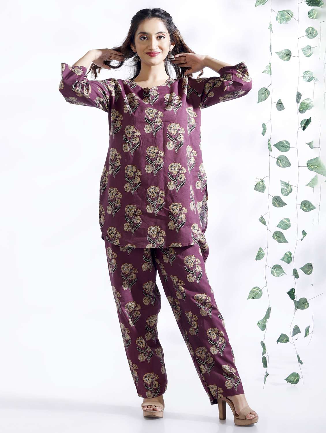 women printed notch neck nightwear set