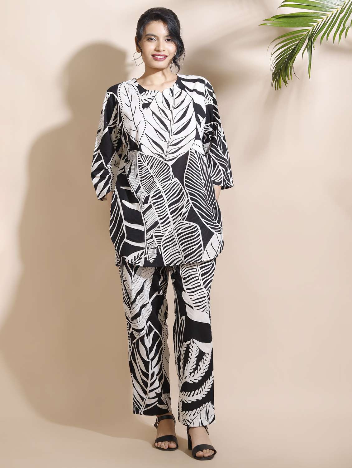 women printed notch neck nightwear set