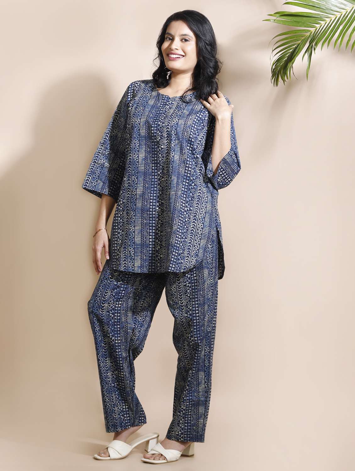 women printed notch neck nightwear set