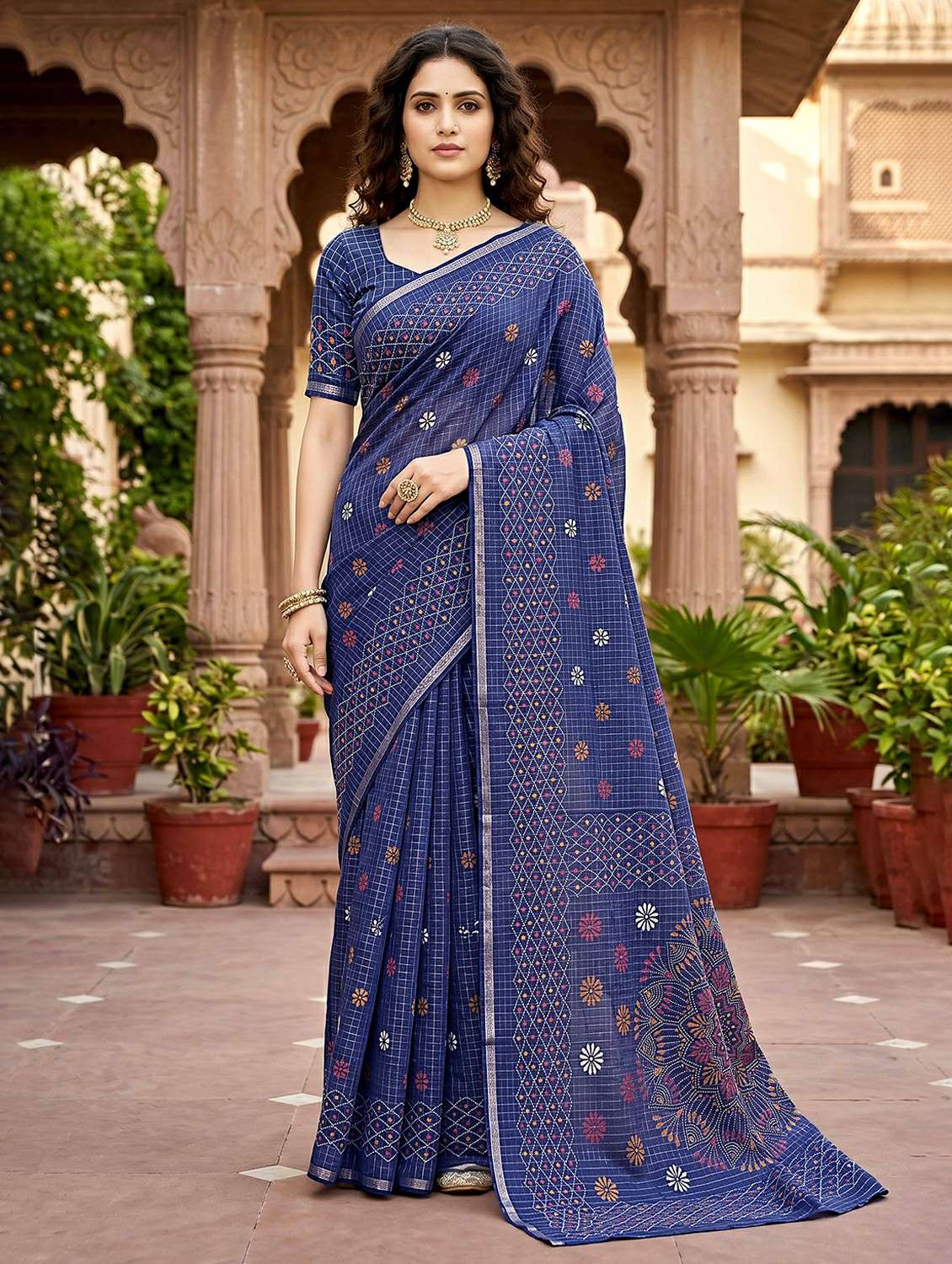 women printed casual wear saree with blouse