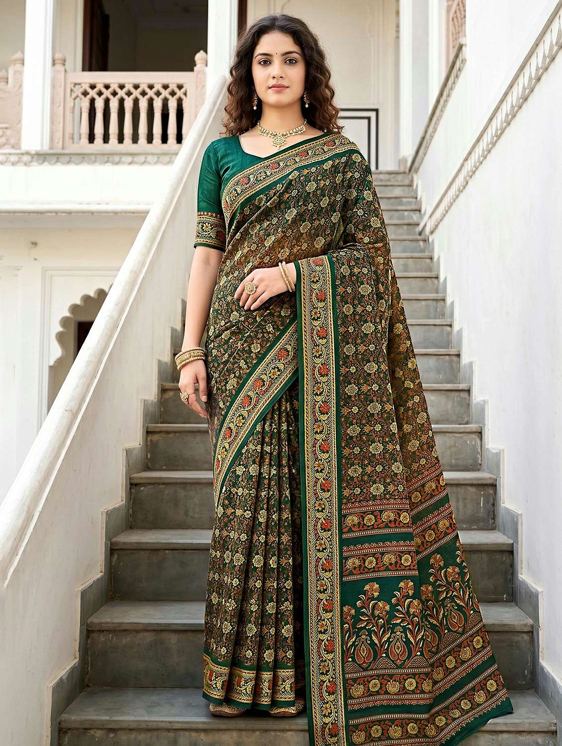 women printed casual wear saree with blouse