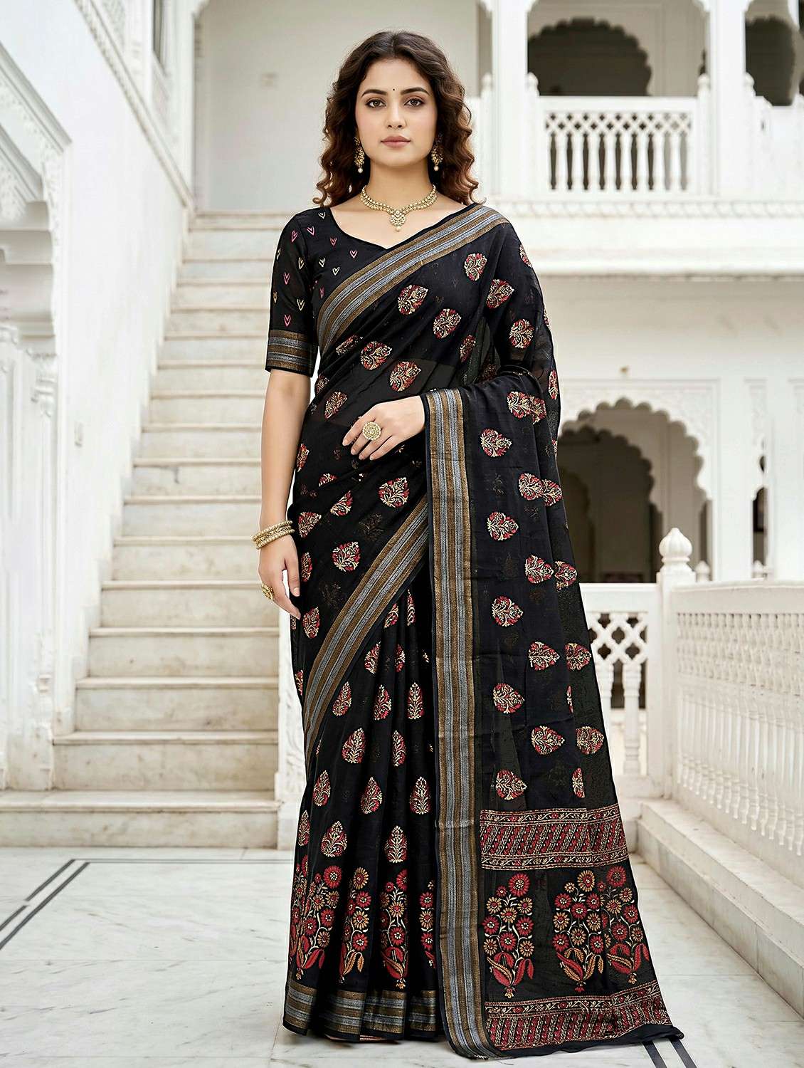 women printed casual wear saree with blouse