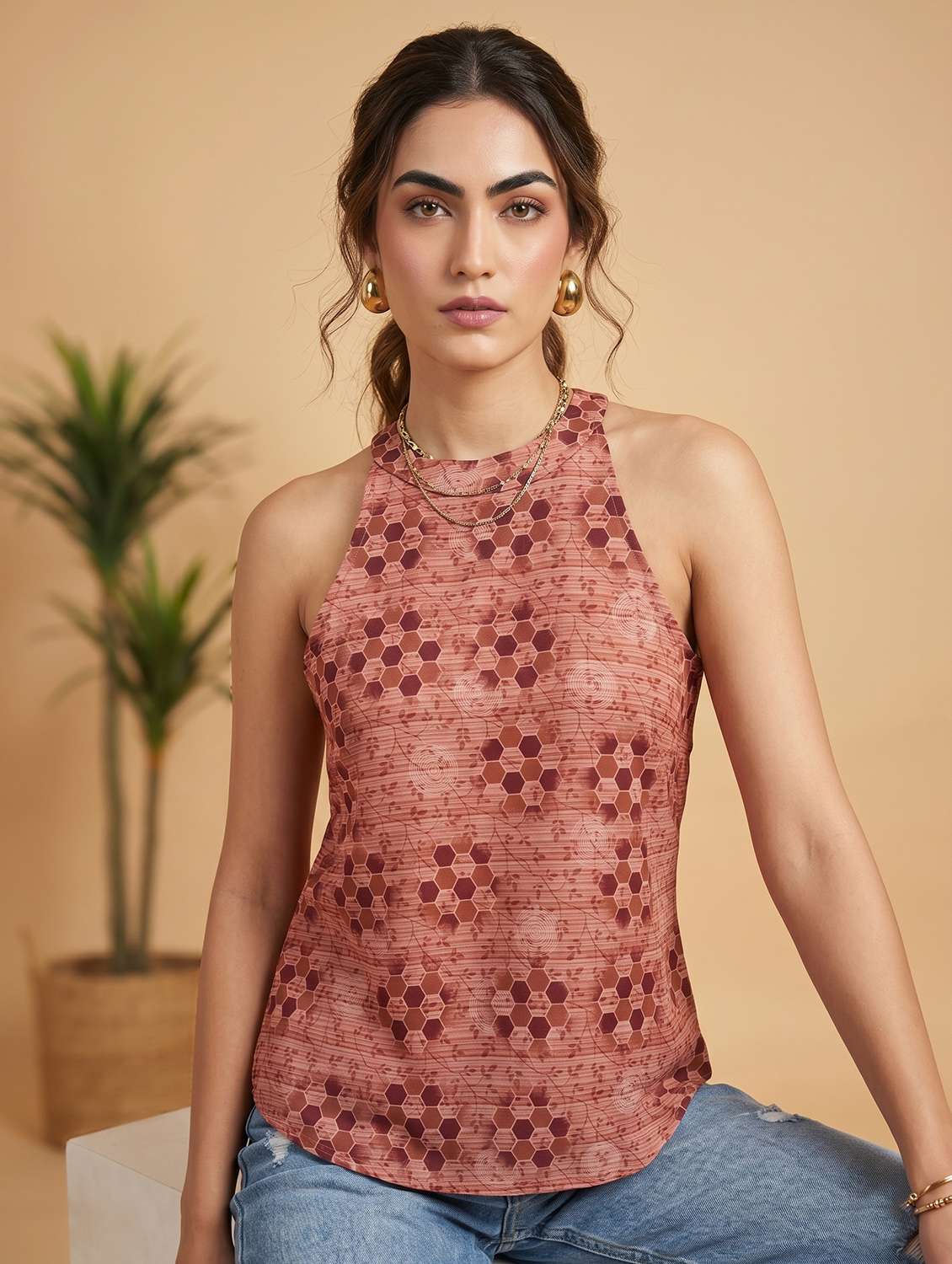 women printed round neck sleeveless top