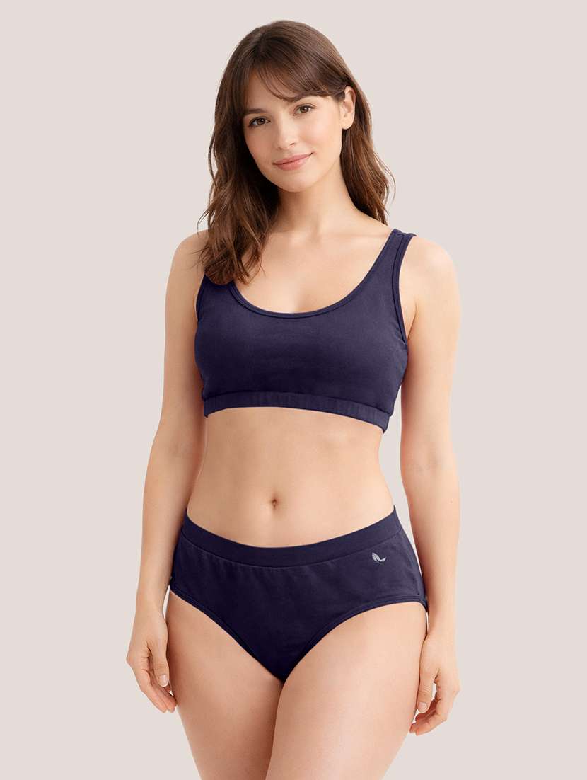 women solid bra and panty set