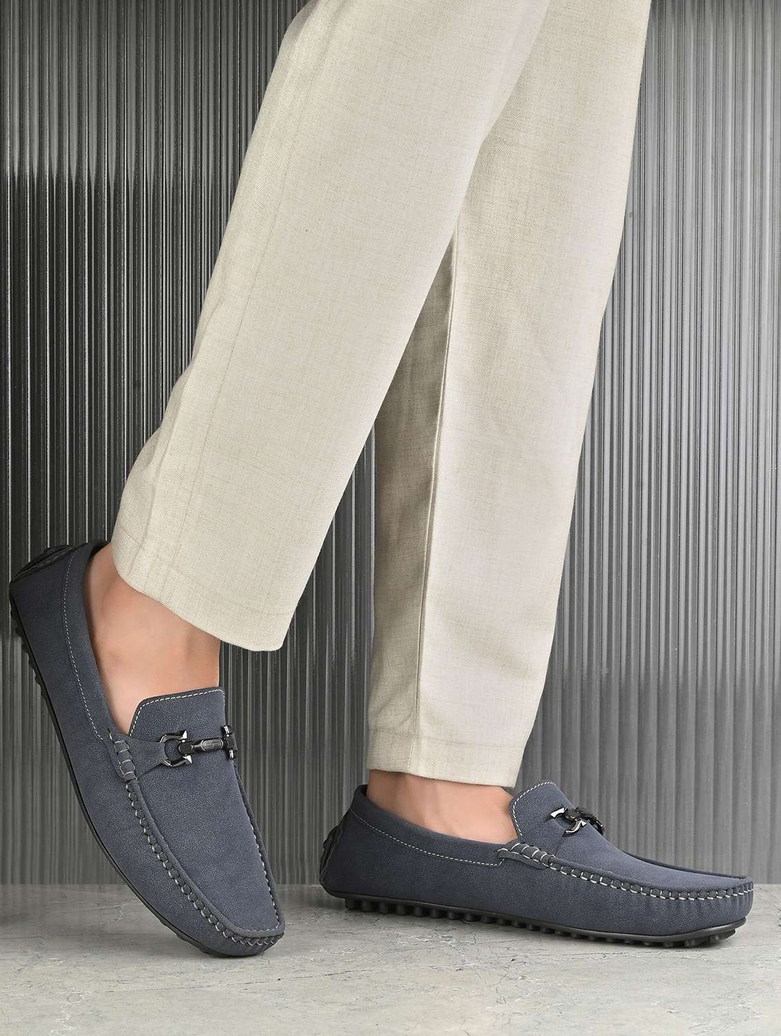 men solid slip on horsebit loafer - 22498887 -  Standard Image - 3