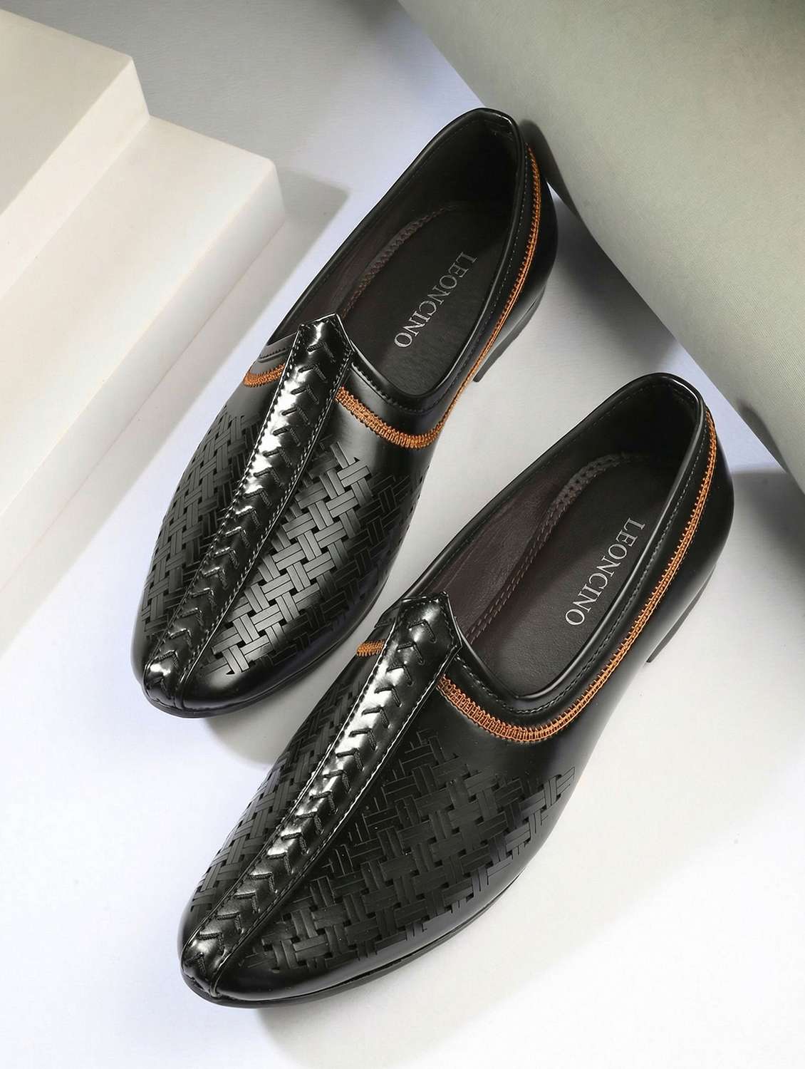 men black slip on mojari
