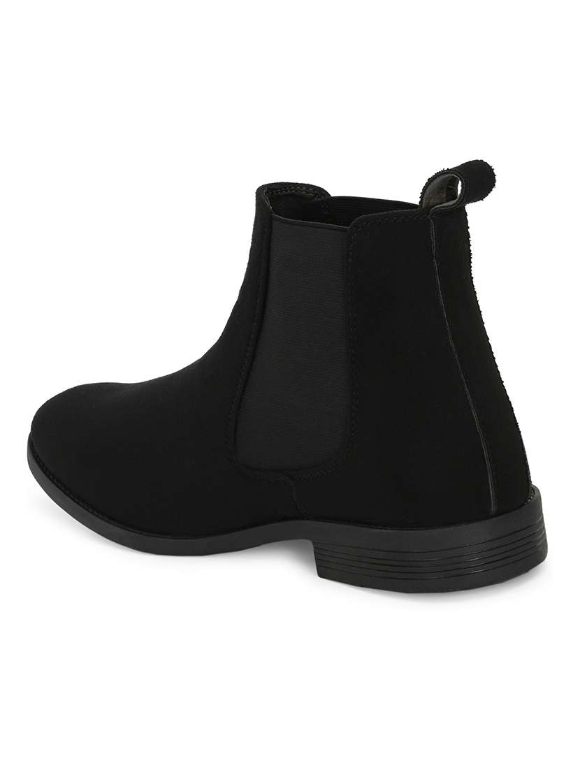 men black slip on boot - 22498894 -  Standard Image - 3