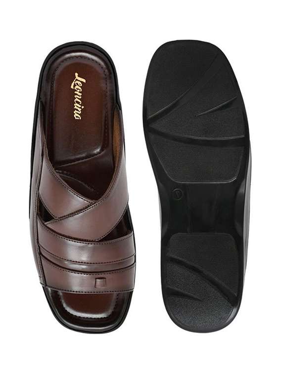 men solid toe seperator sandal - 22498903 -  Standard Image - 3