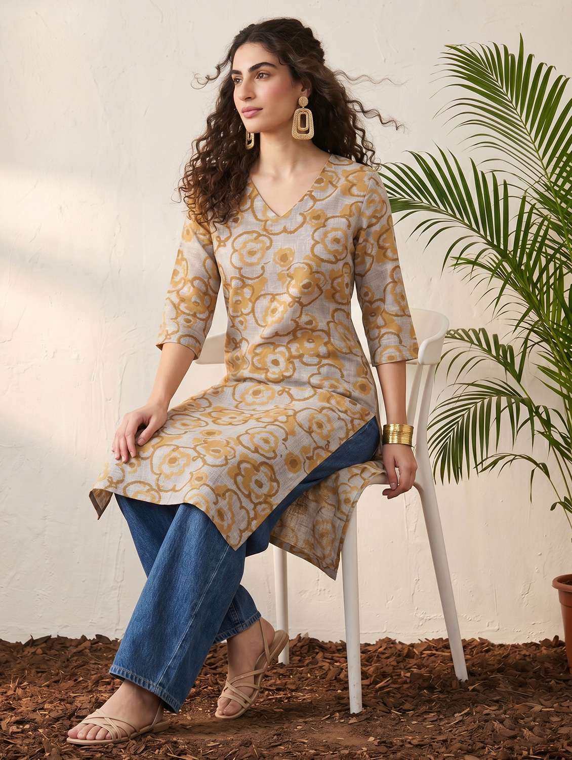 women printed three quarter sleeve straight kurta