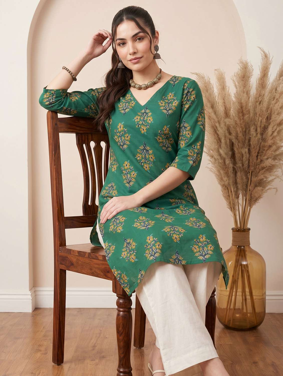 women printed three quarter sleeve straight kurta
