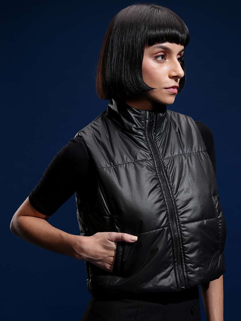 women solid sleeveless puffer jacket - 22499292 -  Standard Image - 3