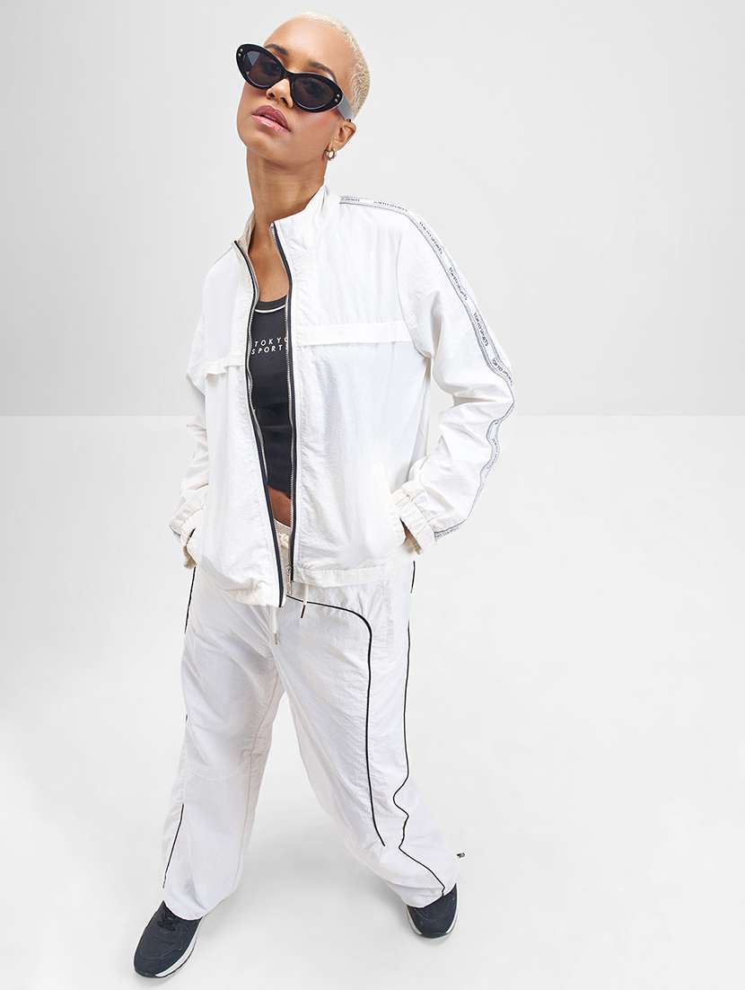 women taped long sleeves regular jacket - 22499324 -  Standard Image - 5