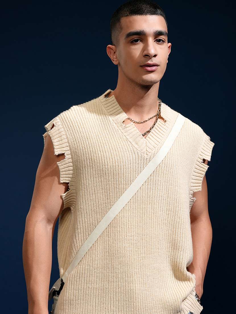men self design sleeveless pullover sweater